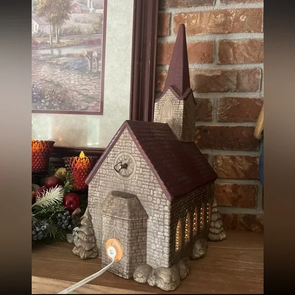 ❤️ Rare Vintage 1981 Large Catholic Stained Glass Lighted Musical Church‼️FINAL